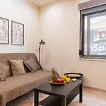 Rosso 3 City Centre Apartment